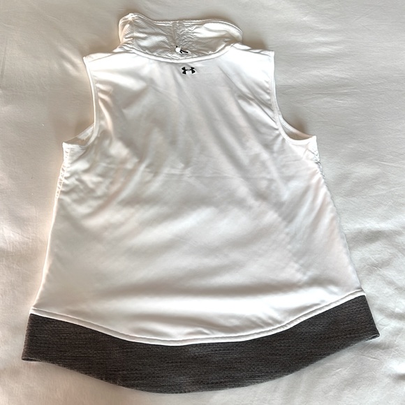Under Armour Cold Gear Top - Picture 5 of 7